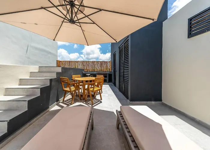 Two Level Penthouse W Rooftop Pool And Sunset Appartement *